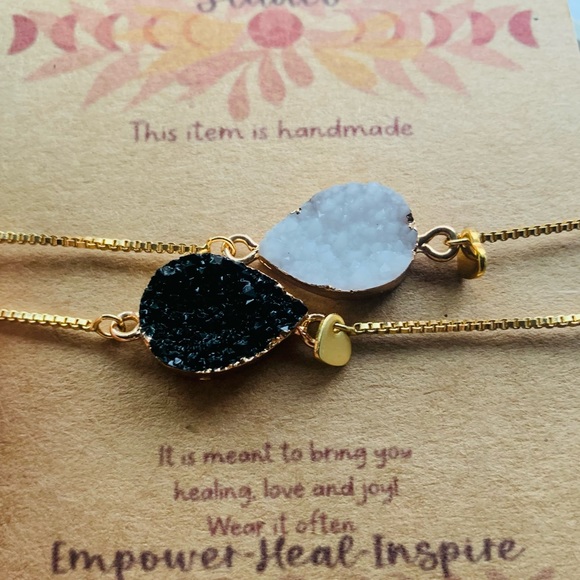 ✨Yin Yang Black & White Crystal Quartz Druzy & 18k Gold Adjustable Bracelet✨ - Picture 7 of 8